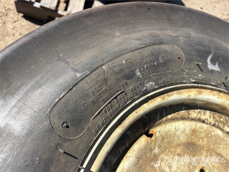 Goodyear of (4) Goodyear 8.5/90-15K Tires (Unused) Däck, hjul och fälgar