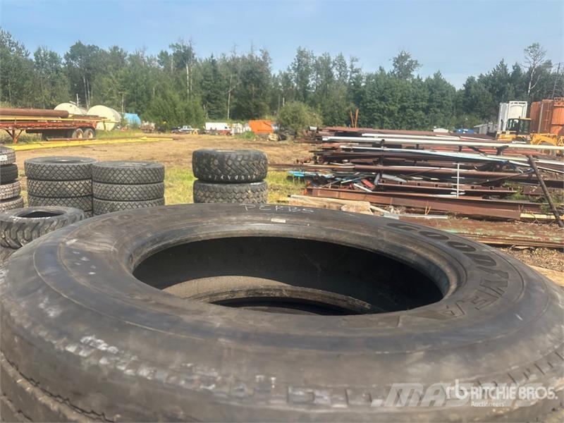 Goodyear of (4) Goodyear 275/70R22.5 Tires (Unused) Llantas