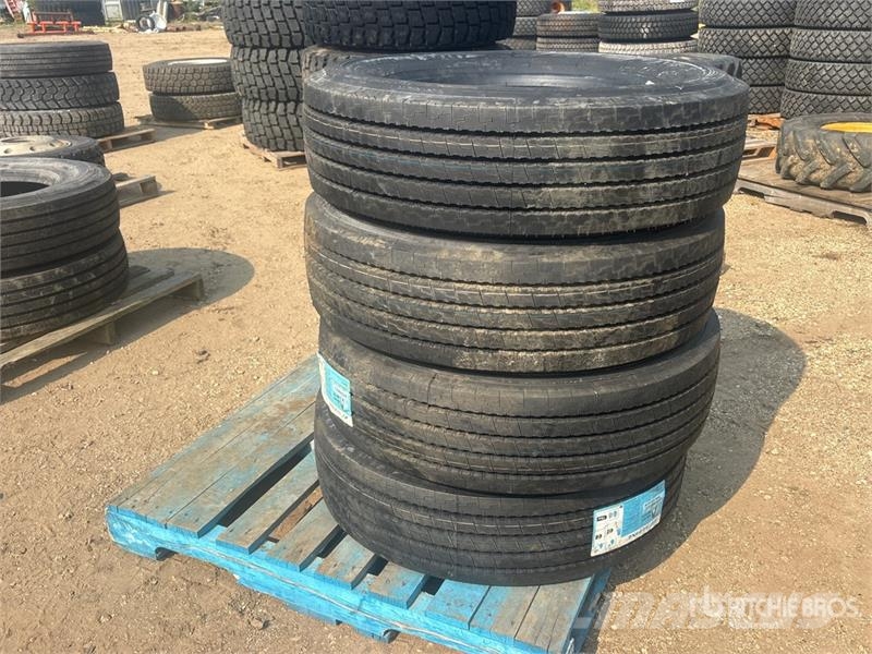 Goodyear of (4) Goodyear 275/70R22.5 Tires (Unused) Llantas