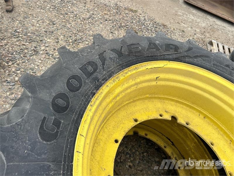 Goodyear of (4) Goodyear DT820 620/70R46 Tires 輪胎、車輪和輪圈