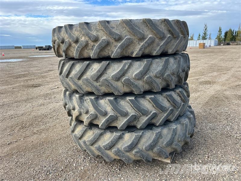 Goodyear of (4) Goodyear Ultra Sprayer 380/90R46 Tires - Fi Banden, wielen en velgen