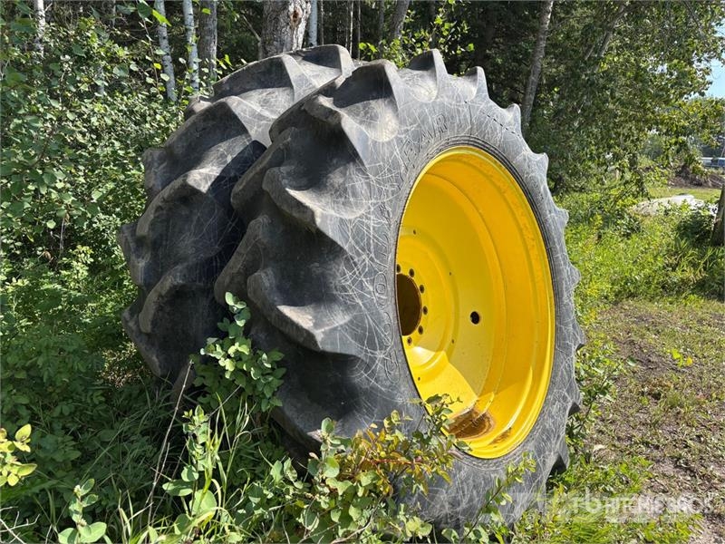 Goodyear of (4) Goodyear 520/85R46 Tires - Fits John Deere  Däck, hjul och fälgar