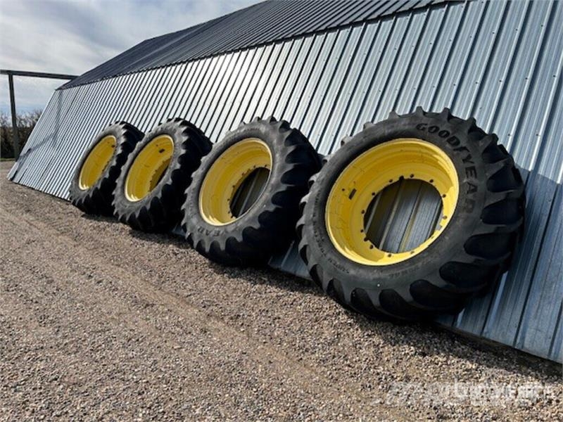 Goodyear of (4) Goodyear 620/70R46 Sprayer Tires - Fits Joh Gume, točkovi i felne