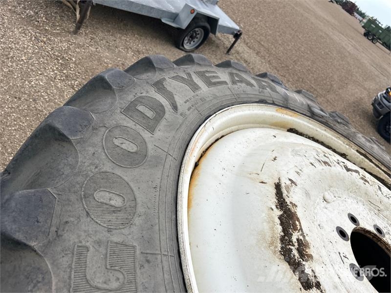 Goodyear of (4) Goodyear 380/90R46 Tires - Fits New Holland Шины и колёса