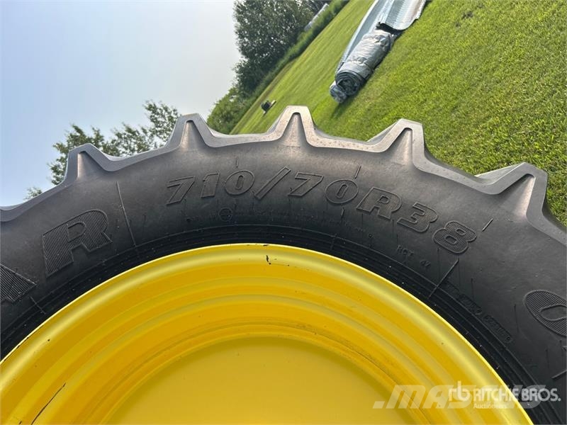 Goodyear of (4) Goodyear 710/70R38 Tires - Fits John Deere Шины и колёса