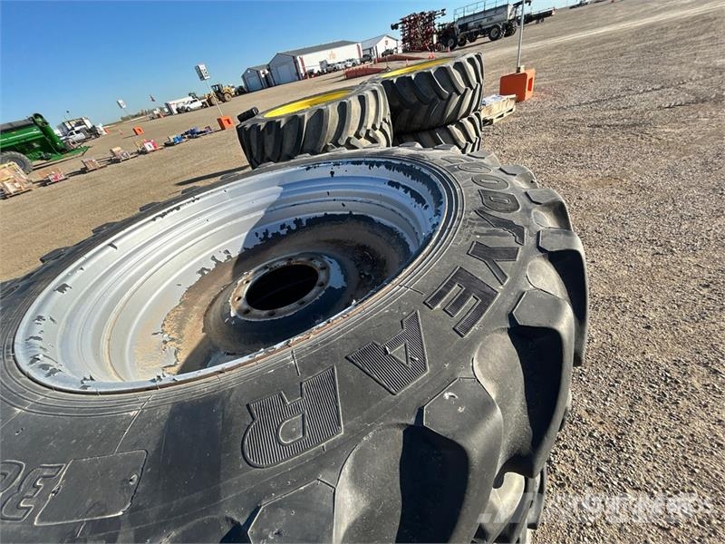 Goodyear of (4) Goodyear Ultra Sprayer 380/90R46 Tires - Fi 輪胎、車輪和輪圈