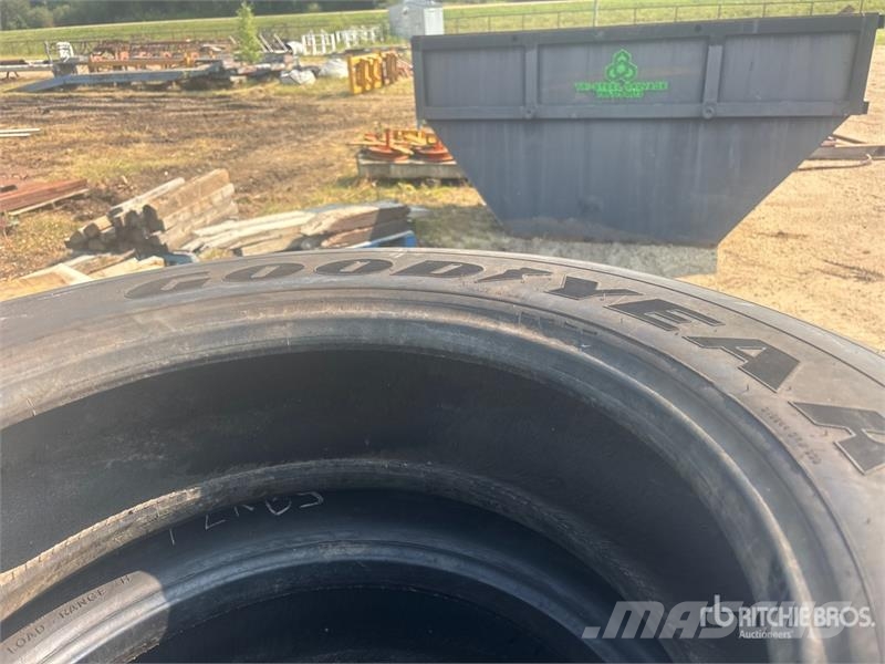 Goodyear of (4) Goodyear 275/70R22.5 Tires (Unused) Llantas
