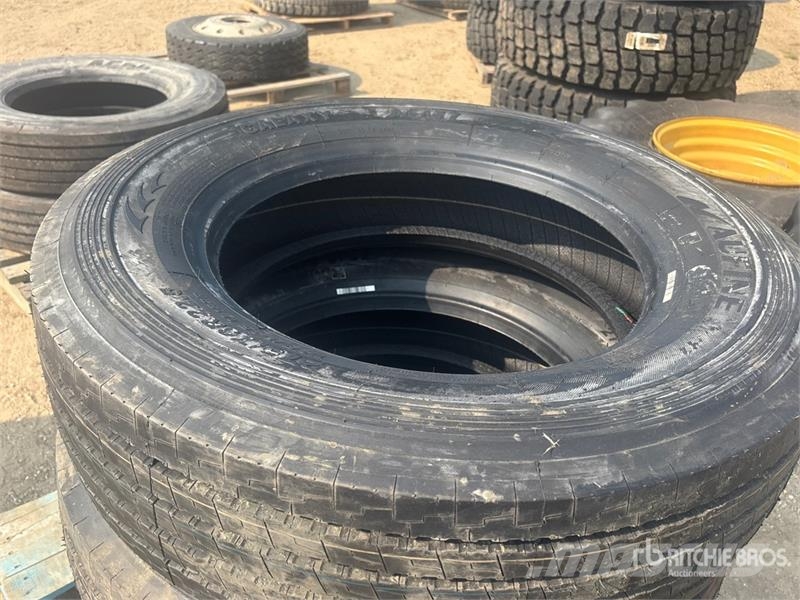 Goodyear of (4) Goodyear 275/70R22.5 Tires (Unused) Llantas