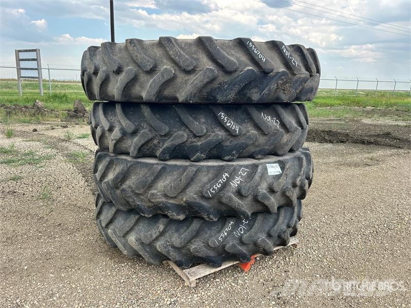 Goodyear of (4) Goodyear 380/90R46 Tires - Fits New Holland Шины и колёса