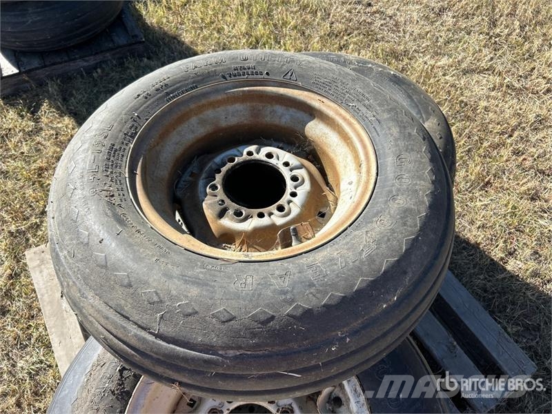 Goodyear of (5) Goodyear 9.5L-15SL Tires Gume, točkovi i felne