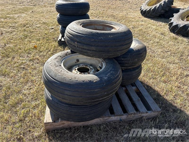 Goodyear of (5) Goodyear 9.5L-15SL Tires Gume, točkovi i felne