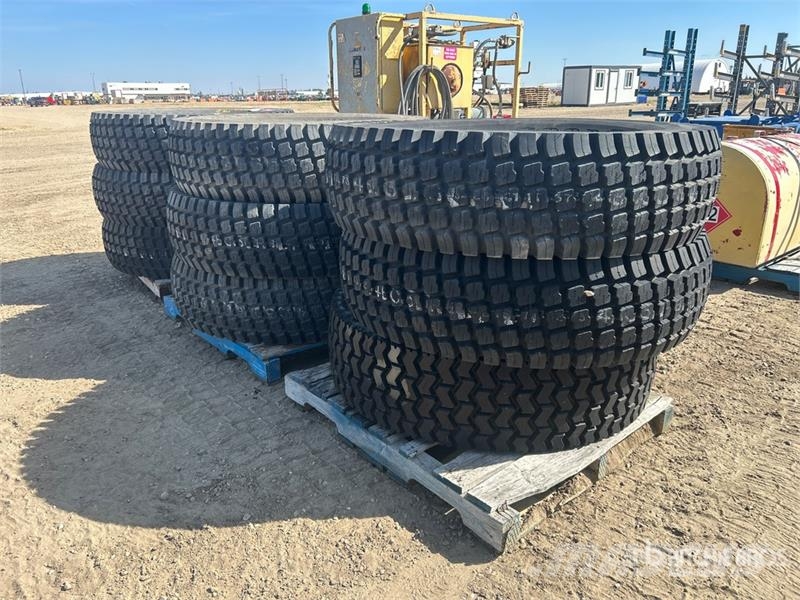 Goodyear of (9) Goodyear 14.00R24TG Tires Rehvid, rattad ja veljed