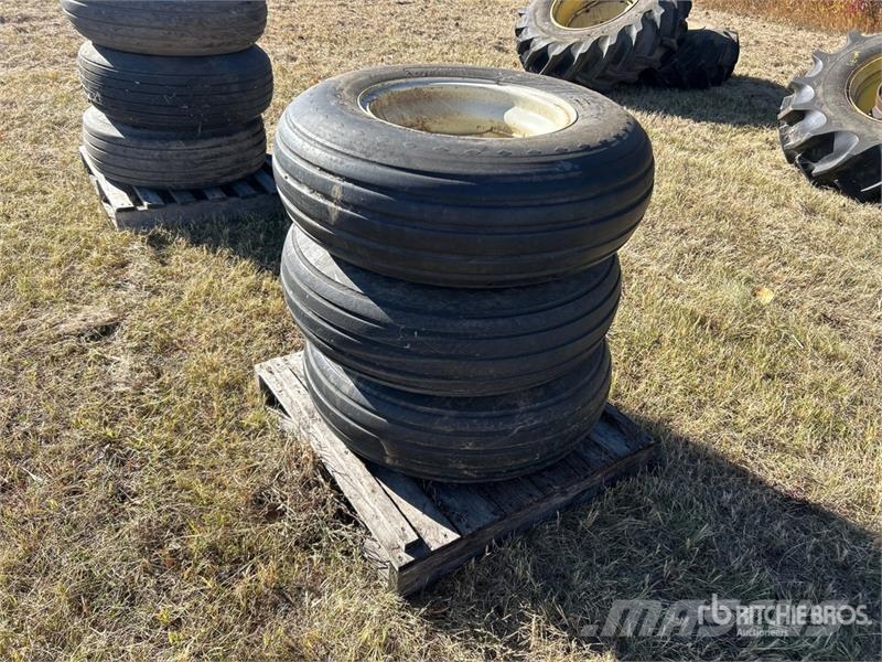 Goodyear of Goodyear 9.5L-15SL Tires Gume, točkovi i felne
