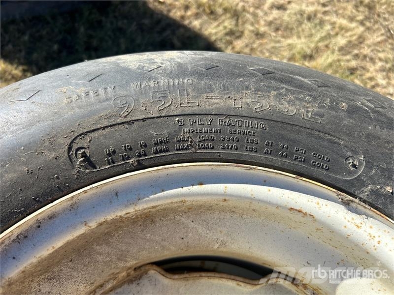 Goodyear of Goodyear 9.5L-15SL Tires Gume, točkovi i felne