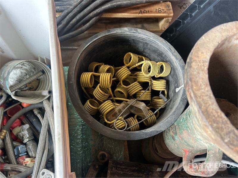 Goulds Submersible Sewage Pump, Hoses, Fittings & Ďalšie komponenty