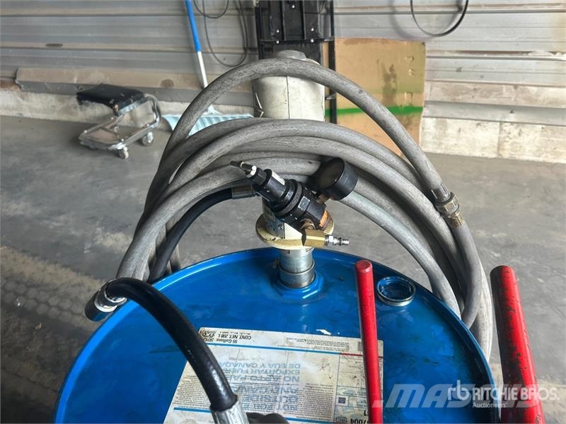 Graco Portable Oil Dispensing System مكونات أخرى
