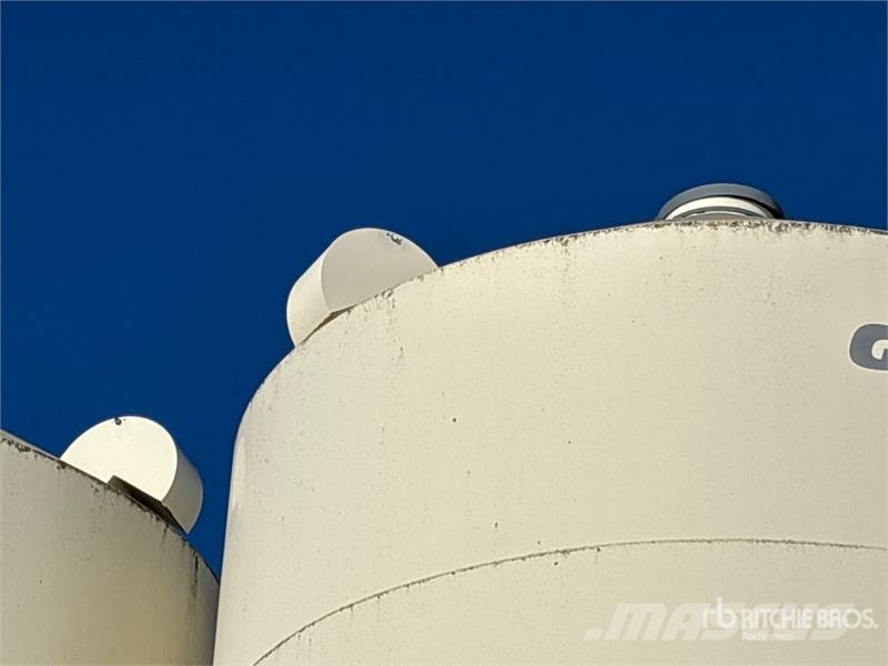 Grain Max +/- 4000 bu 4 Ring Smooth Wall Hopper B Sonstige Ernte Verarbeitung und -lagerung