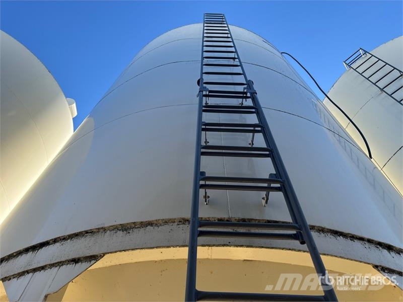 Grain Max +/- 4000 bu 4 Ring Smooth Wall Hopper B Sonstige Ernte Verarbeitung und -lagerung