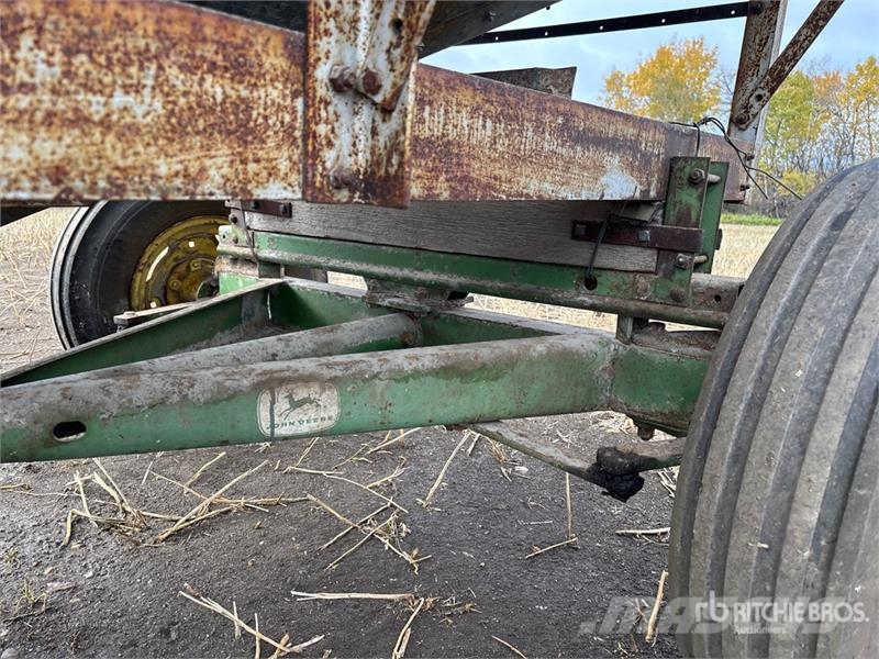 Grain Wagon Getreideanhänger