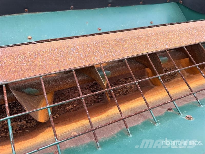 GrainMaxx 5385 13 in x 85 ft Swing Grain Conveyor Transportbånd