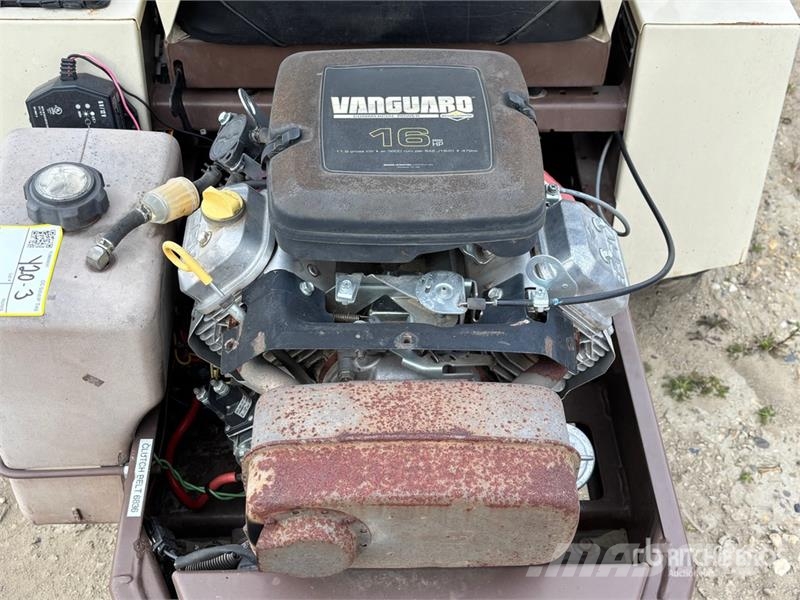 Grasshopper 612 Zero-Turn Lawn Mower ركوب الحشائش