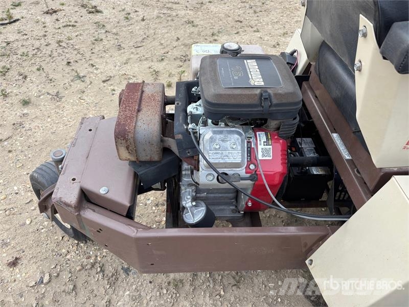 Grasshopper 612 Zero-Turn Lawn Mower ركوب الحشائش