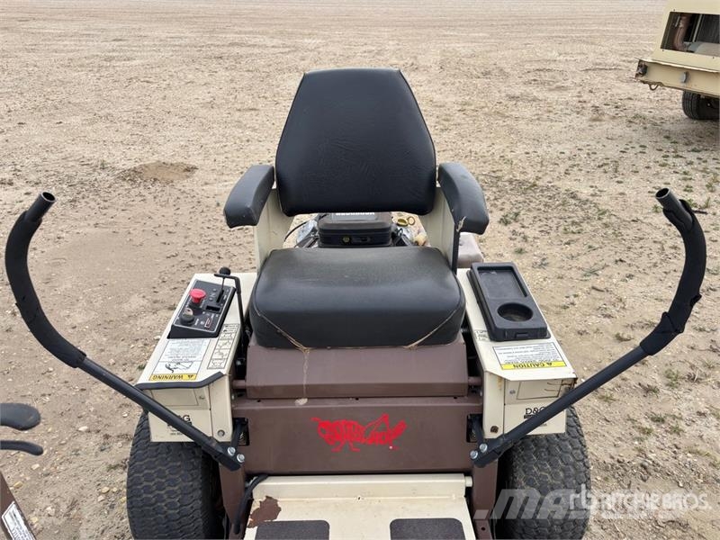 Grasshopper 612 Zero-Turn Lawn Mower ركوب الحشائش