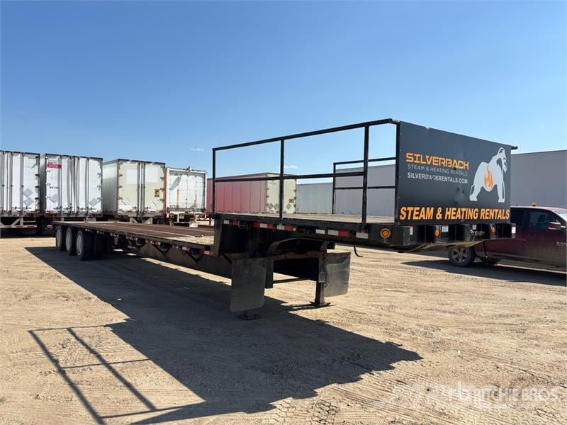 Great Dane 53 ft Tri/A Step Deck Trailer Нискотоварачи