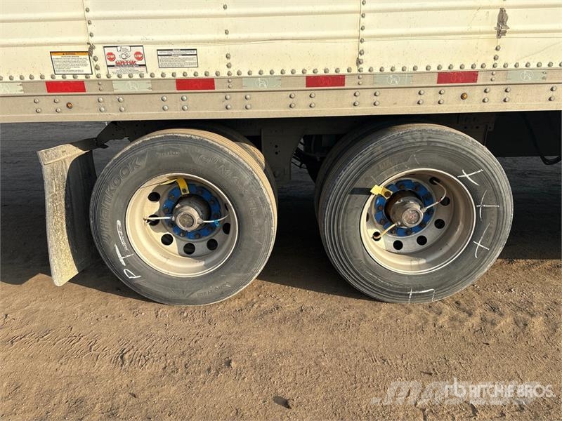 Great Dane 53 ft x 102 in T/A Refrigerated Trailer Piekabes ar temperatūras kontroli