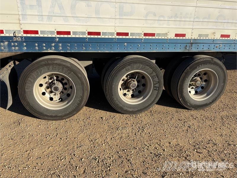 Great Dane 53 ft x 102 in Tri/A Refrigerated Trailer Külmikpoolhaagised
