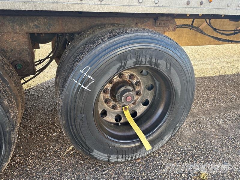 Great Dane 53 ft x 102 in T/A Refrigerated Trailer نصف مقطورات بدرجة حرارة قابلة للضبط