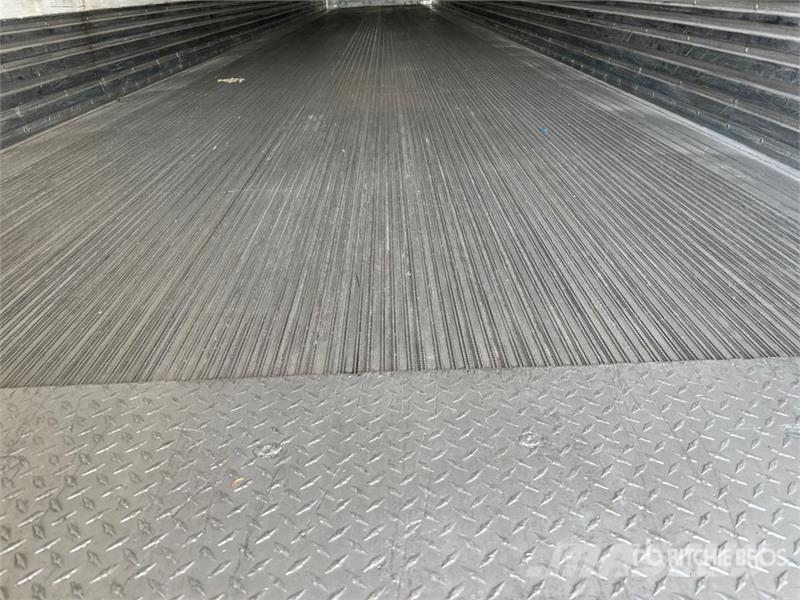 Great Dane 53 ft x 102 in Tri/A Refrigerated Trailer Hladilne polprikolice