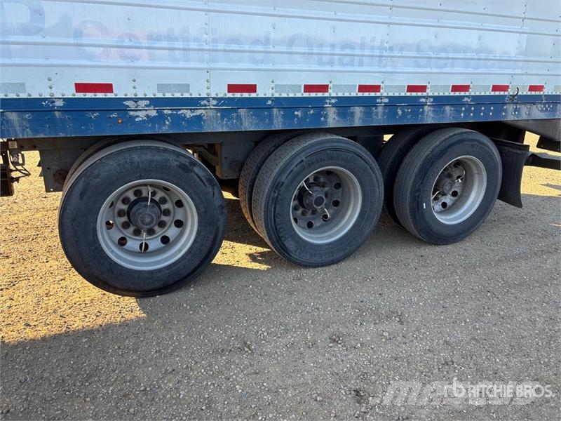 Great Dane 53 ft x 102 in Tri/A Refrigerated Trailer Külmikpoolhaagised