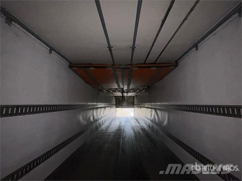 Great Dane 53 ft x 102 in T/A Multi -Temp Refrigerated Traile Piekabes ar temperatūras kontroli