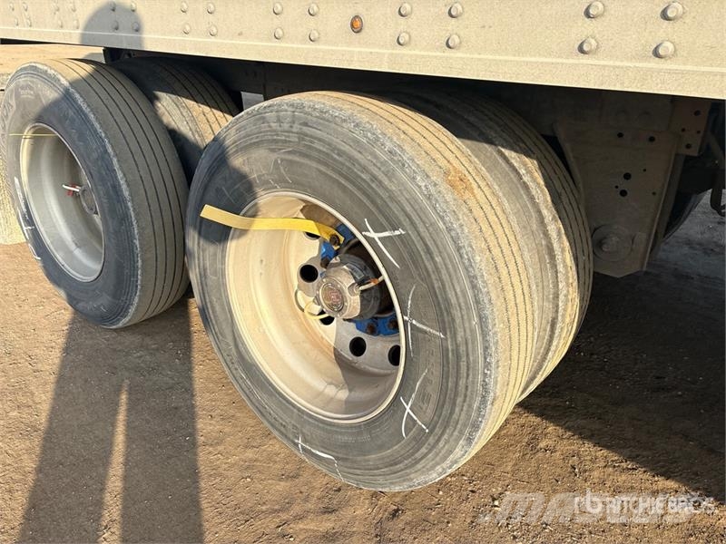 Great Dane 53 ft x 102 in T/A Refrigerated Trailer Piekabes ar temperatūras kontroli