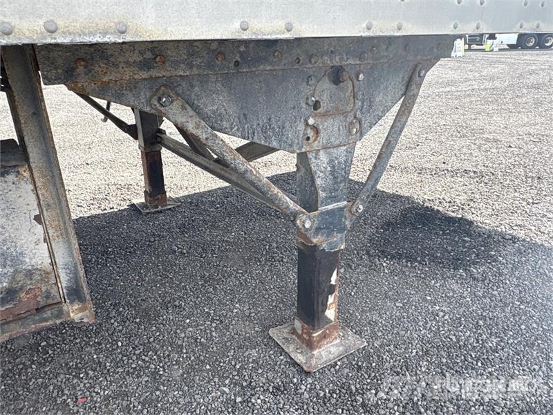 Great Dane CLD01913-02099 32 ft T/A Van Trailer Sanduk prikolice