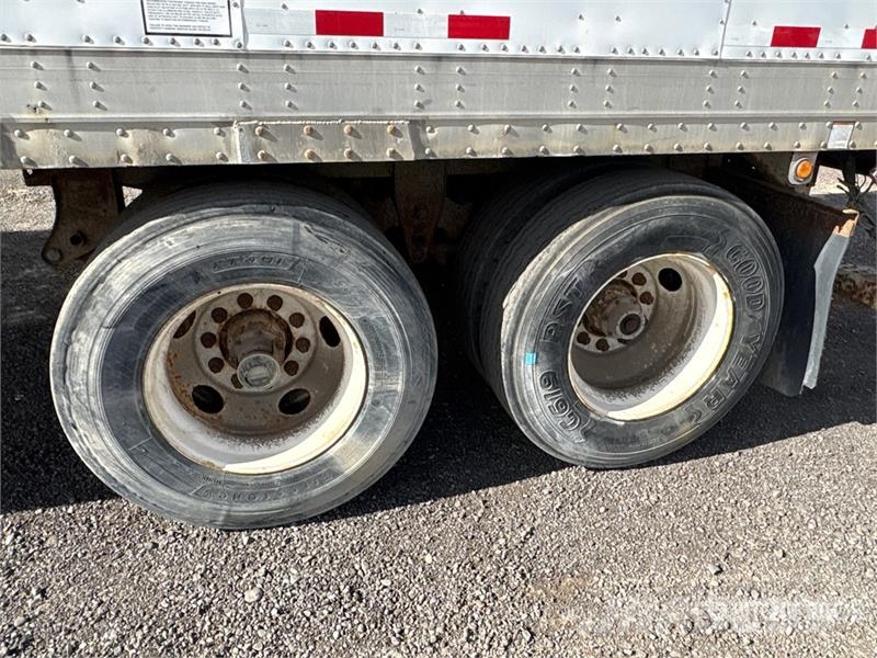 Great Dane CLD01913-02099 32 ft T/A Van Trailer Sanduk prikolice