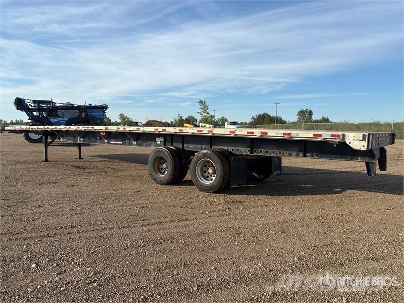 Great Dane Freedom 53 ft T/A Spread Axle Flatbed Trailer Lavaperävaunut