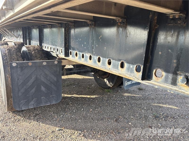 Great Dane Freedom 53 ft T/A Spread Axle Flatbed Trailer Lavaperävaunut