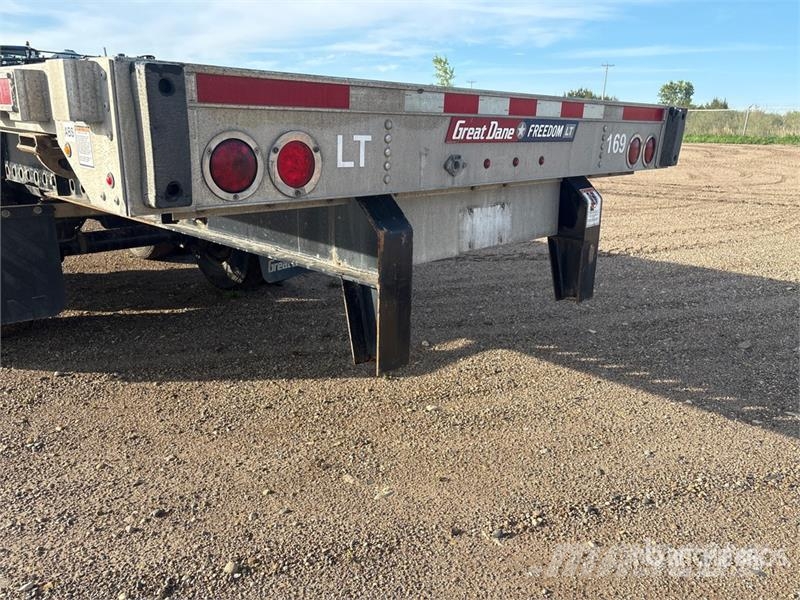 Great Dane Freedom 53 ft T/A Spread Axle Flatbed Trailer Lavaperävaunut