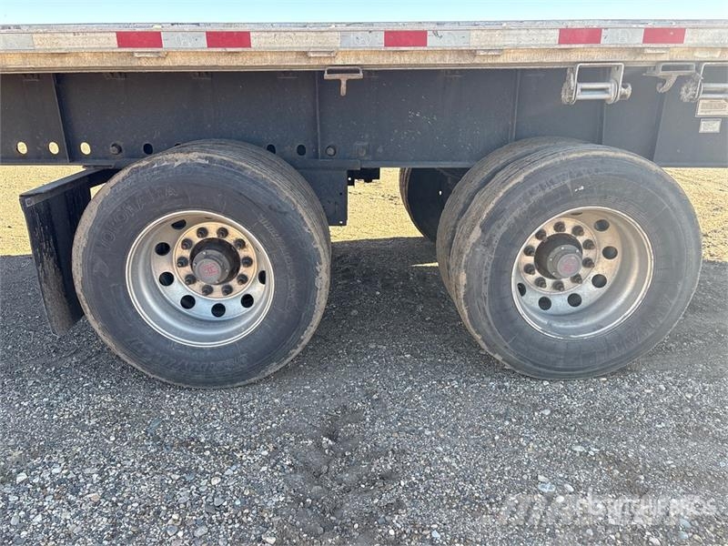 Great Dane Freedom LT 53 ft T/A Spread Axle Flatbed Trailer Flatbed/Dropside trailers