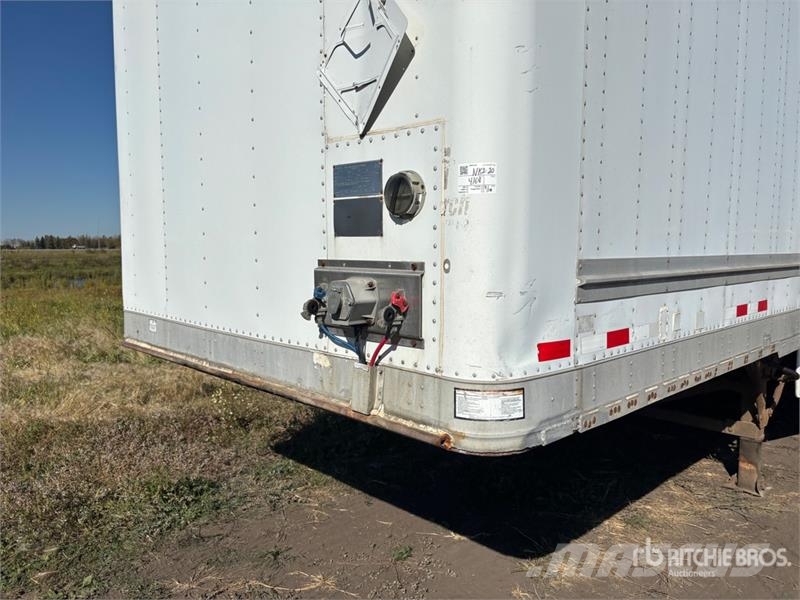 Great Dane Trailers 53 ft x 102 in Tri/A Van Trailer Umpikoriperävaunut