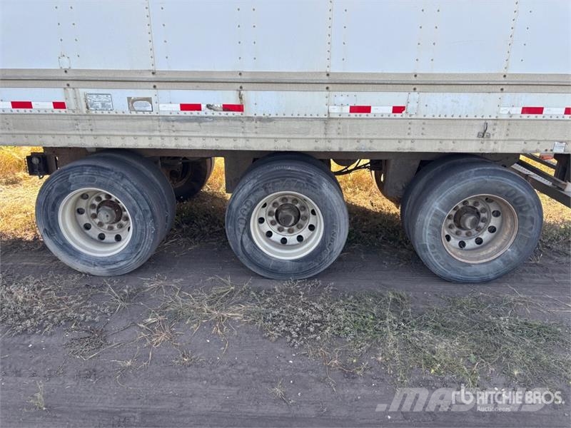 Great Dane Trailers 53 ft x 102 in Tri/A Heated Van Trailer Dobozos pótkocsik