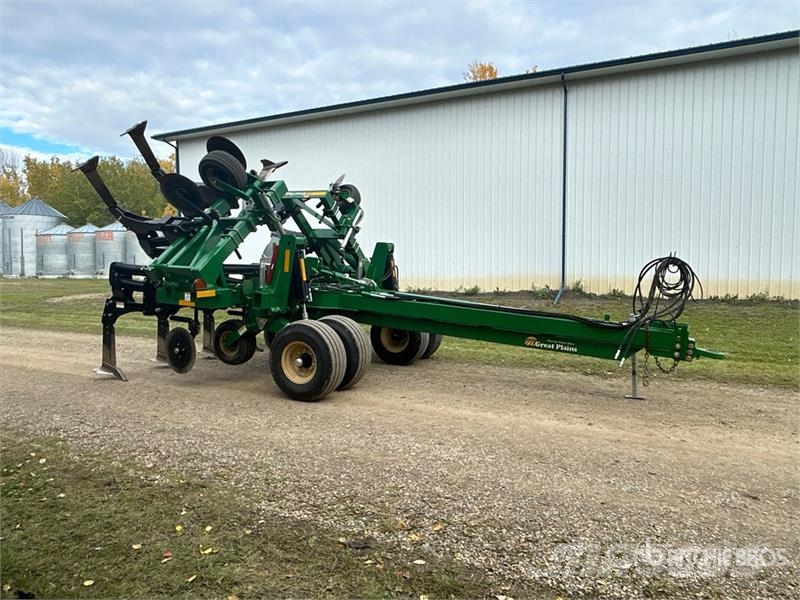 Great Plains SSHVT1510 20 ft 9 Shank Subsoiler Muut maanmuokkauskoneet ja lisävarusteet