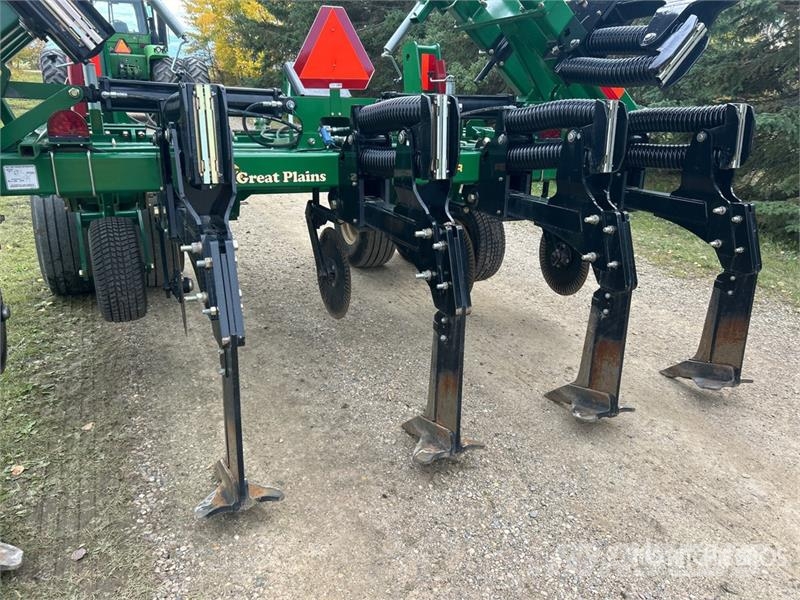 Great Plains SSHVT1510 20 ft 9 Shank Subsoiler Muut maanmuokkauskoneet ja lisävarusteet