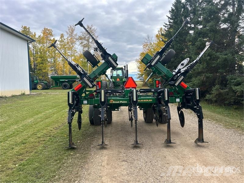 Great Plains SSHVT1510 20 ft 9 Shank Subsoiler Muut maanmuokkauskoneet ja lisävarusteet
