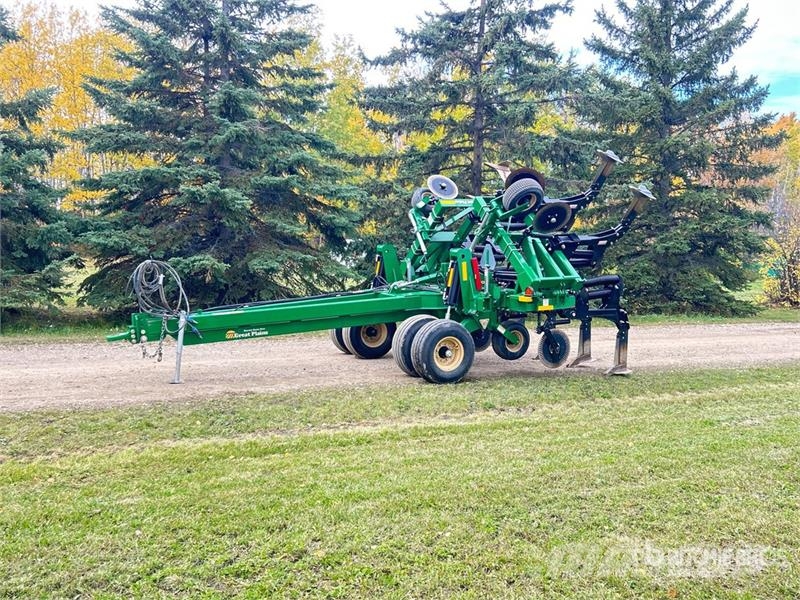 Great Plains SSHVT1510 20 ft 9 Shank Subsoiler Muut maanmuokkauskoneet ja lisävarusteet