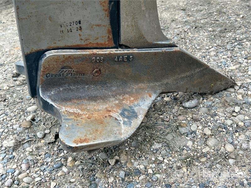 Great Plains SSHVT1510 20 ft 9 Shank Subsoiler Muut maanmuokkauskoneet ja lisävarusteet