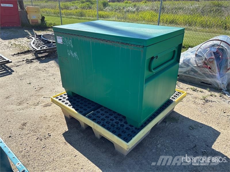 Greenlee 4 ft Job Site Box Muud osad