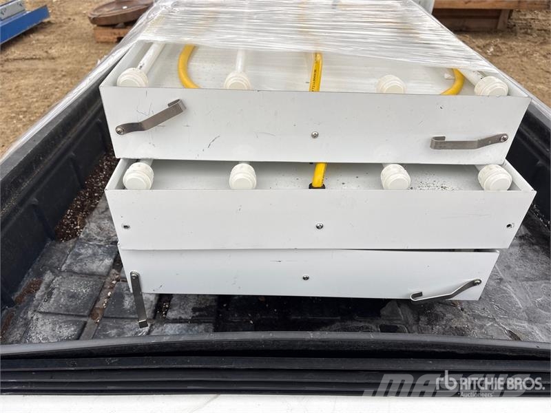 Grow Table معدات البناء - غير ذلك
